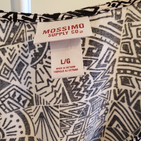Mossimo Supply Co. Black and White Geometric Design with Cutout in Back - Picture 8 of 8